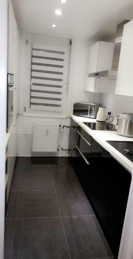 Sehr Schoene Drei Zimmer Deluex Wohnung In Sindelfingen Exterior photo